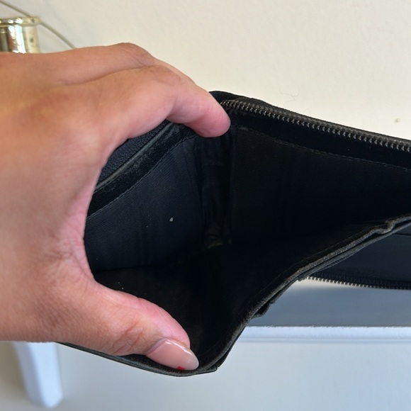 Prada nylon zip around wallet with COA - Picture 8 of 9